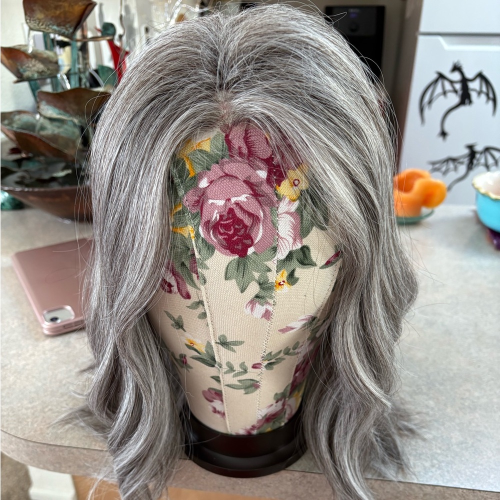 Elegant Grey Wig